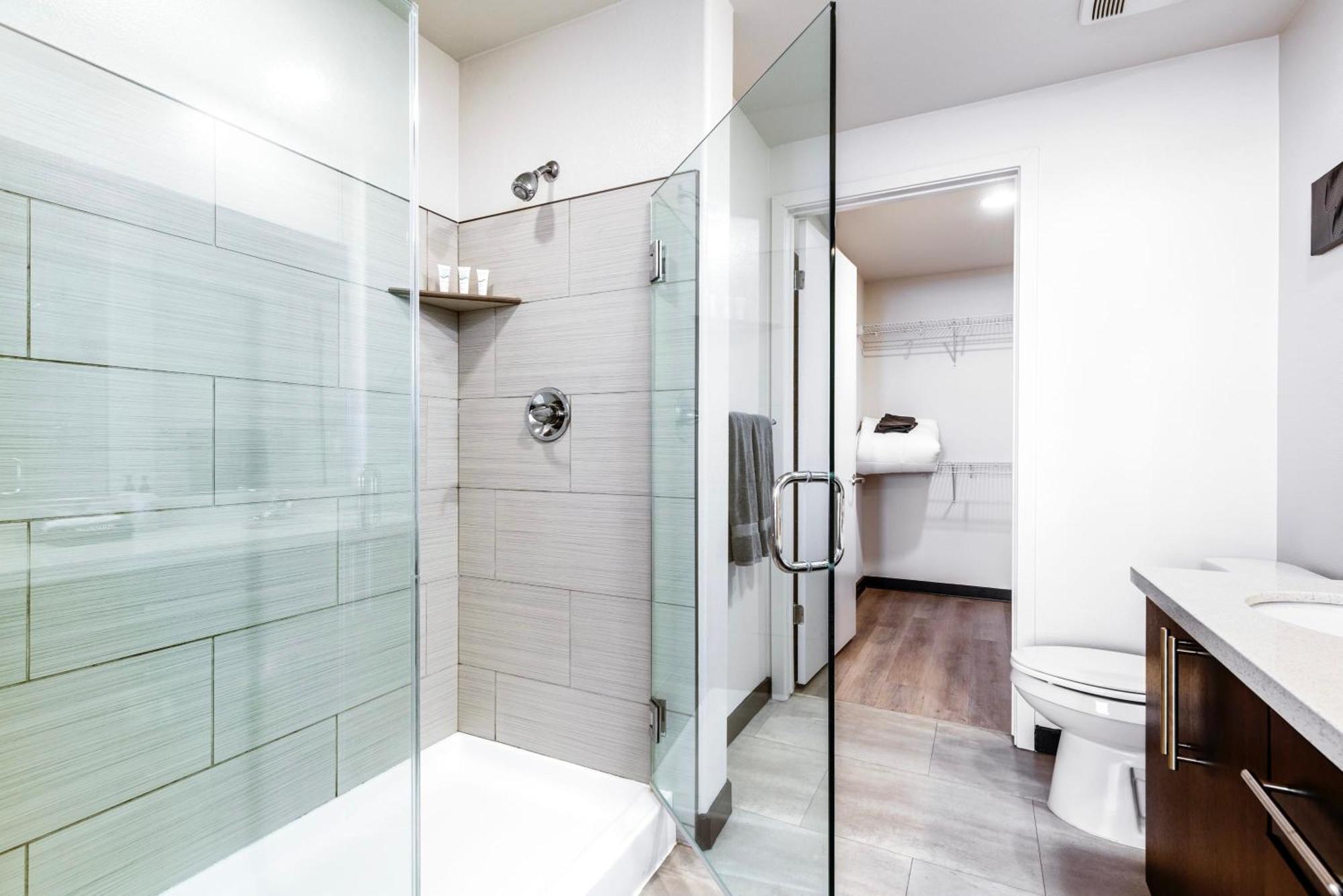 Apartment New 2br Weho Luxury D