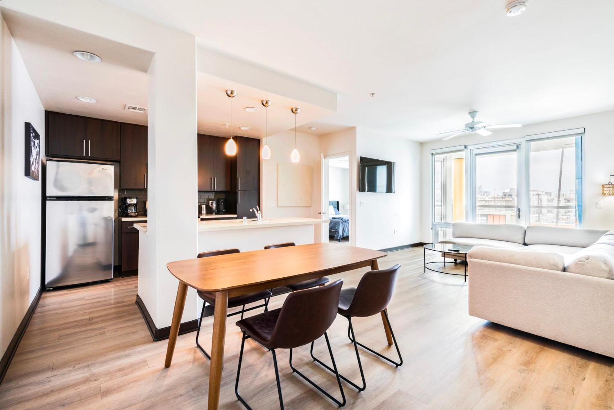 New 2br Weho Luxury D Apartment *